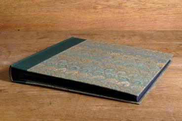 Grünes Fotoalbum mit schwarzen Seiten Hochzeitsalbum